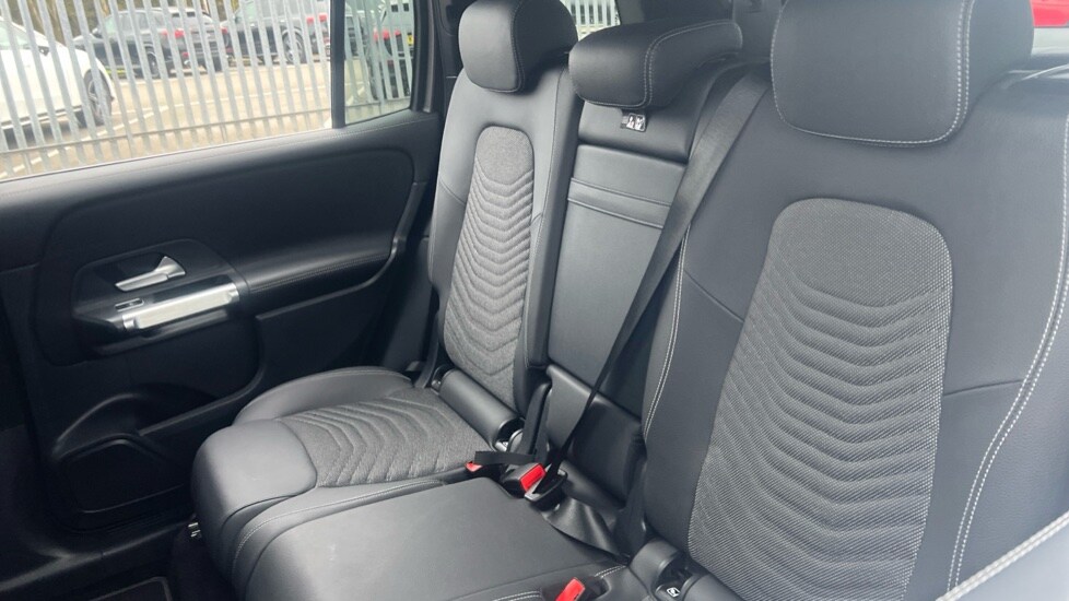 Used Mercedes-Benz GLB 2025 for sale - 76261608: Photo 24