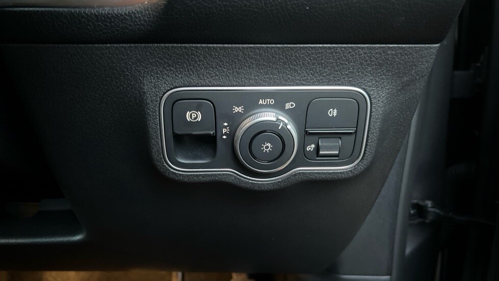 Used Mercedes-Benz GLB 2025 for sale - 76261608: Photo 34