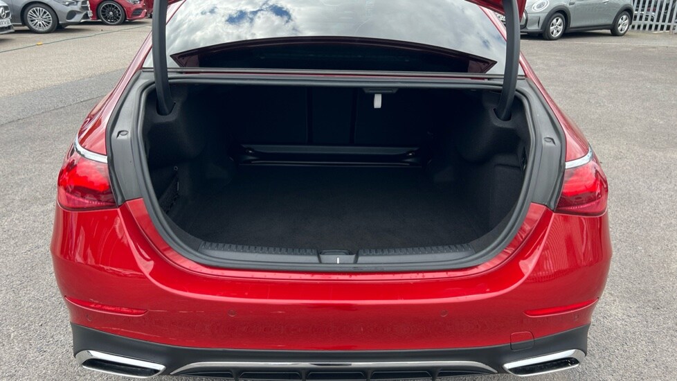 Used Mercedes-Benz E Class 2024 for sale - 77018370: Photo 17