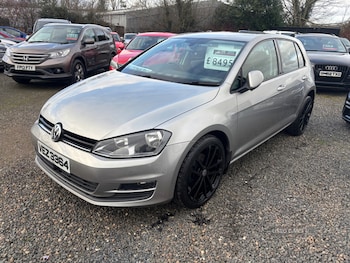 Used Volkswagen Golf 2015 for sale - 77697297: Photo