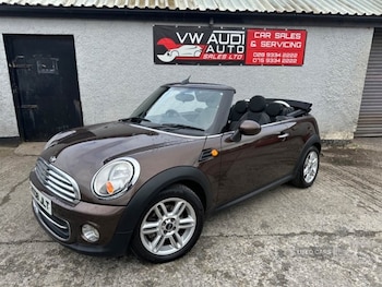 Used MINI Convertible 2011 for sale - 79084283: Photo