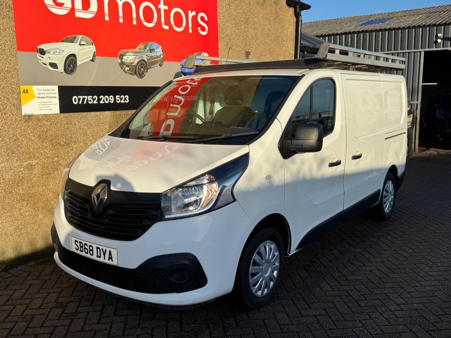 Used Renault Trafic 2018 for sale - 76964330: Photo 2