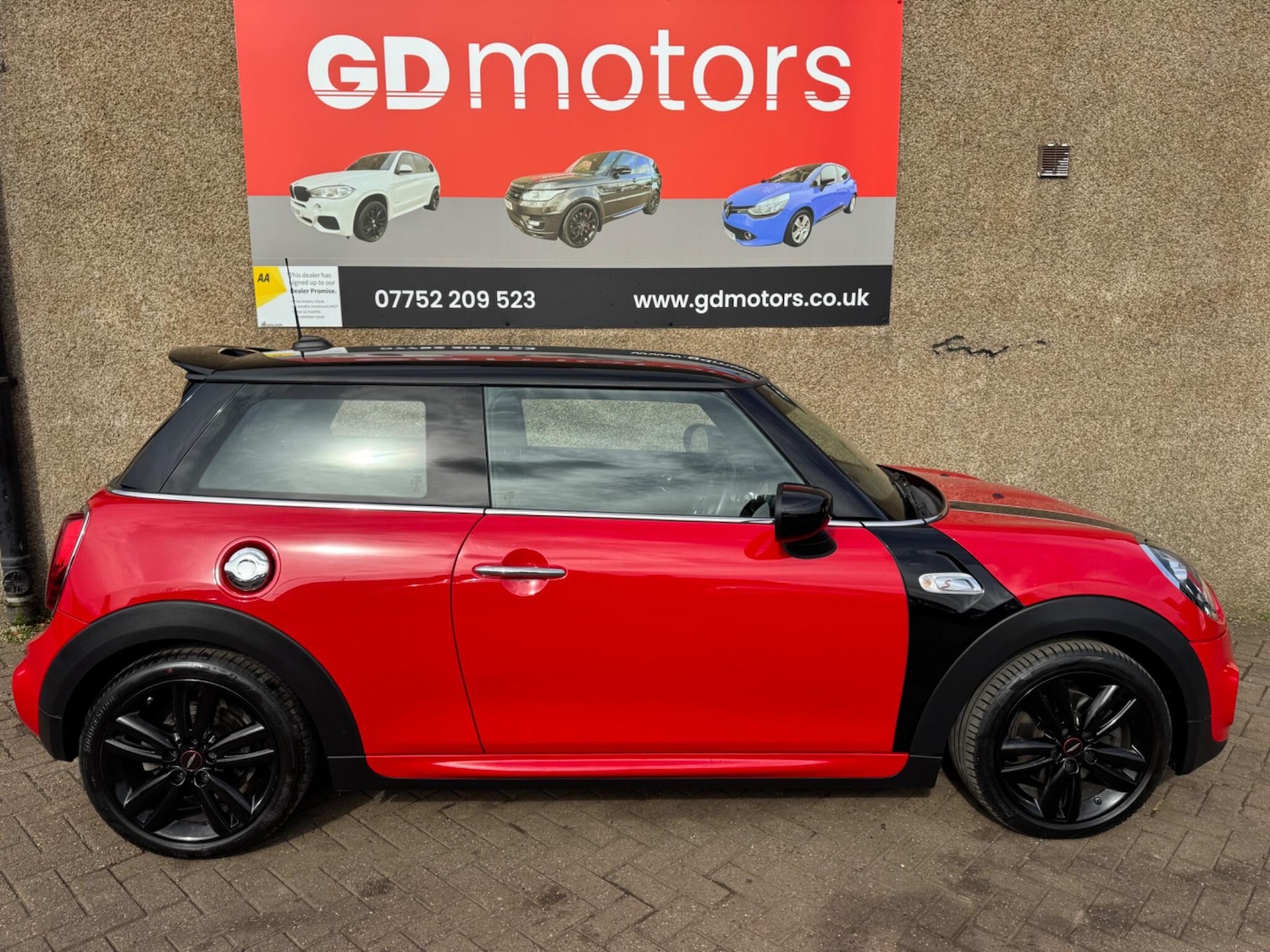Used MINI Hatch for sale - 78034809: Photo 2