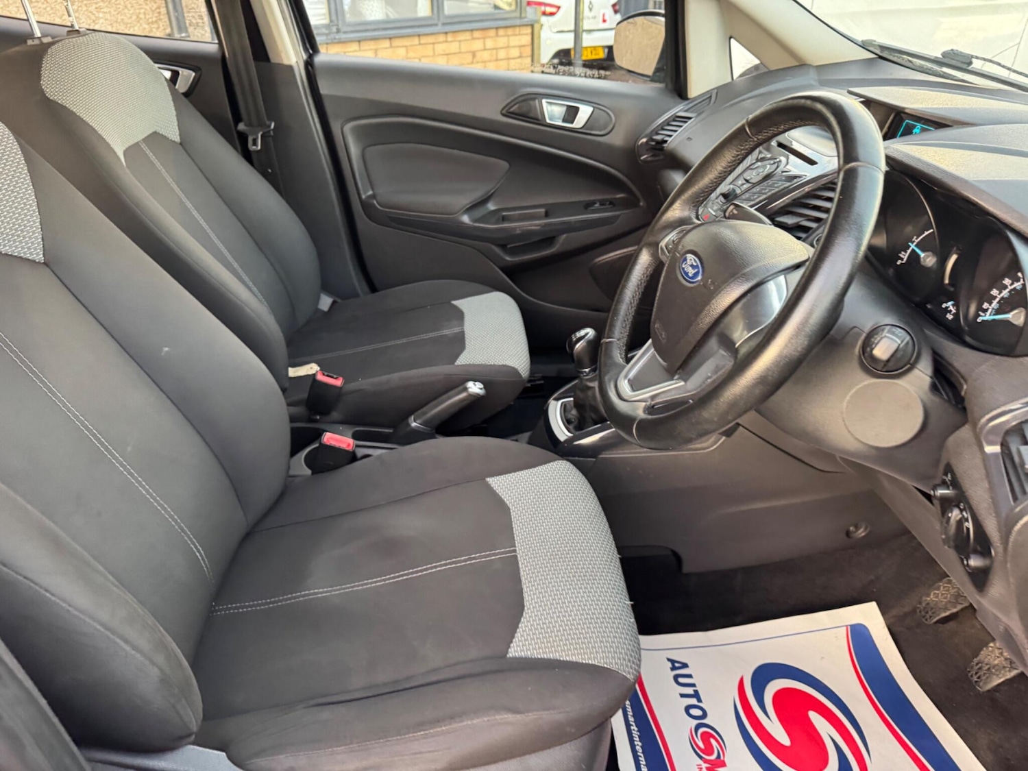 Used Ford Ecosport 2015 for sale - 76606932: Photo 15