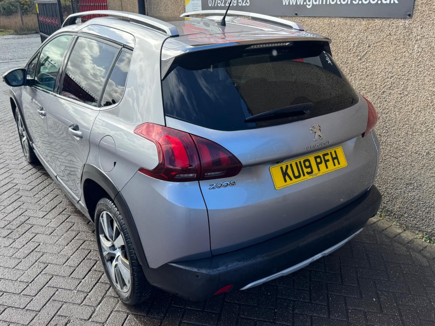 Used Peugeot 2008 2019 for sale - 78058124: Photo 3