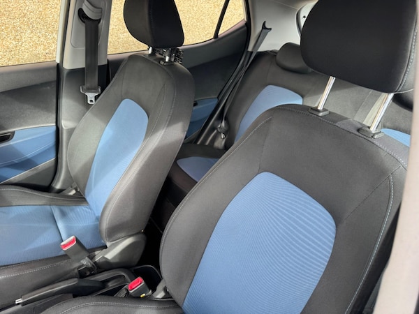 Used Hyundai i10 2015 for sale - 76240202: Photo 19