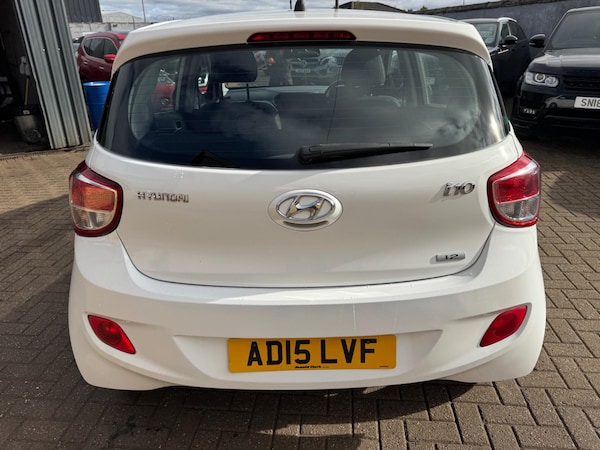 Used Hyundai i10 2015 for sale - 76240202: Photo 2
