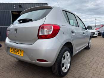 Used Dacia Sandero 2016 for sale - 74441280: Photo