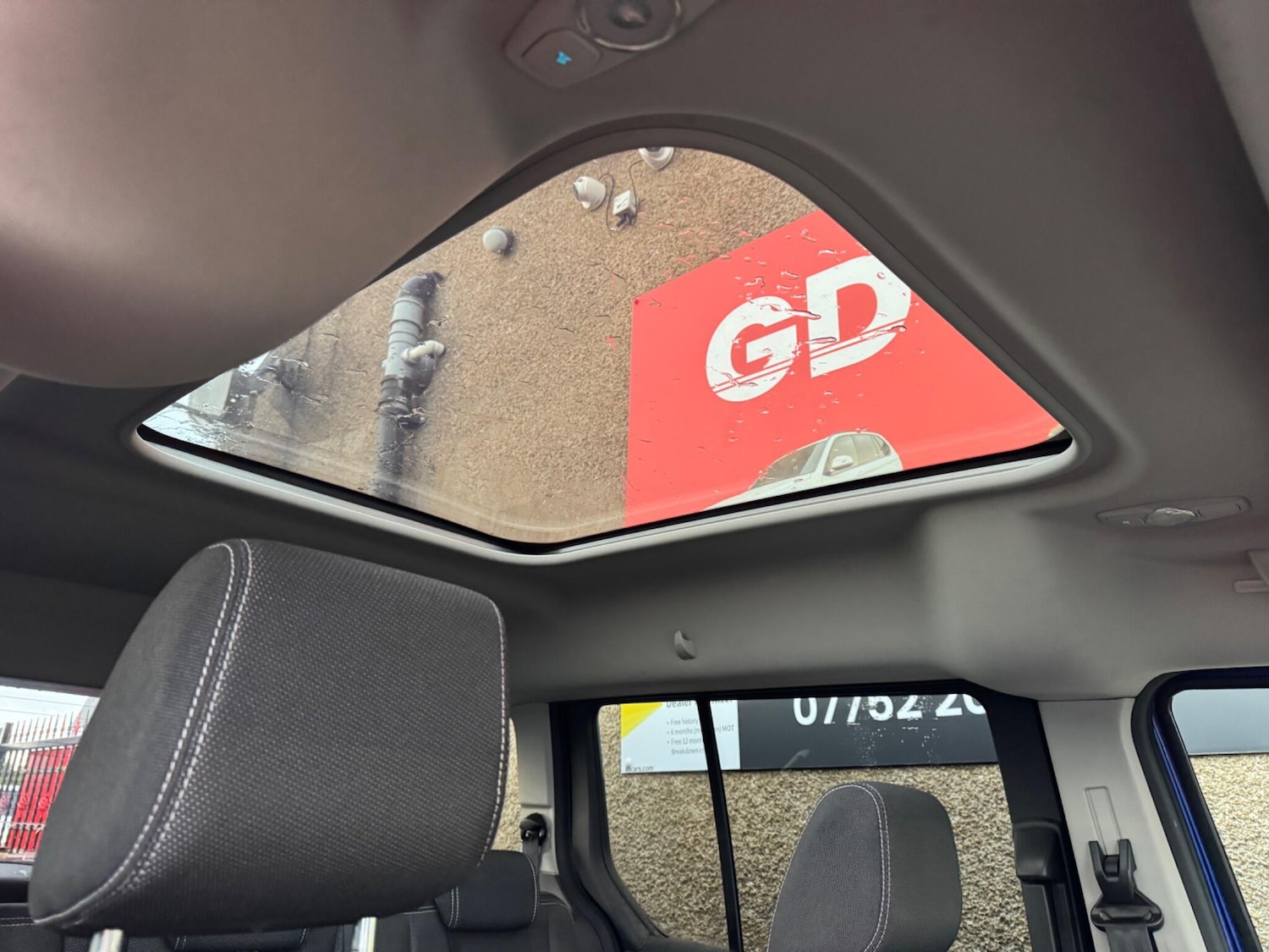 Used Ford Grand Tourneo Connect 2014 for sale - 77386981: Photo 13