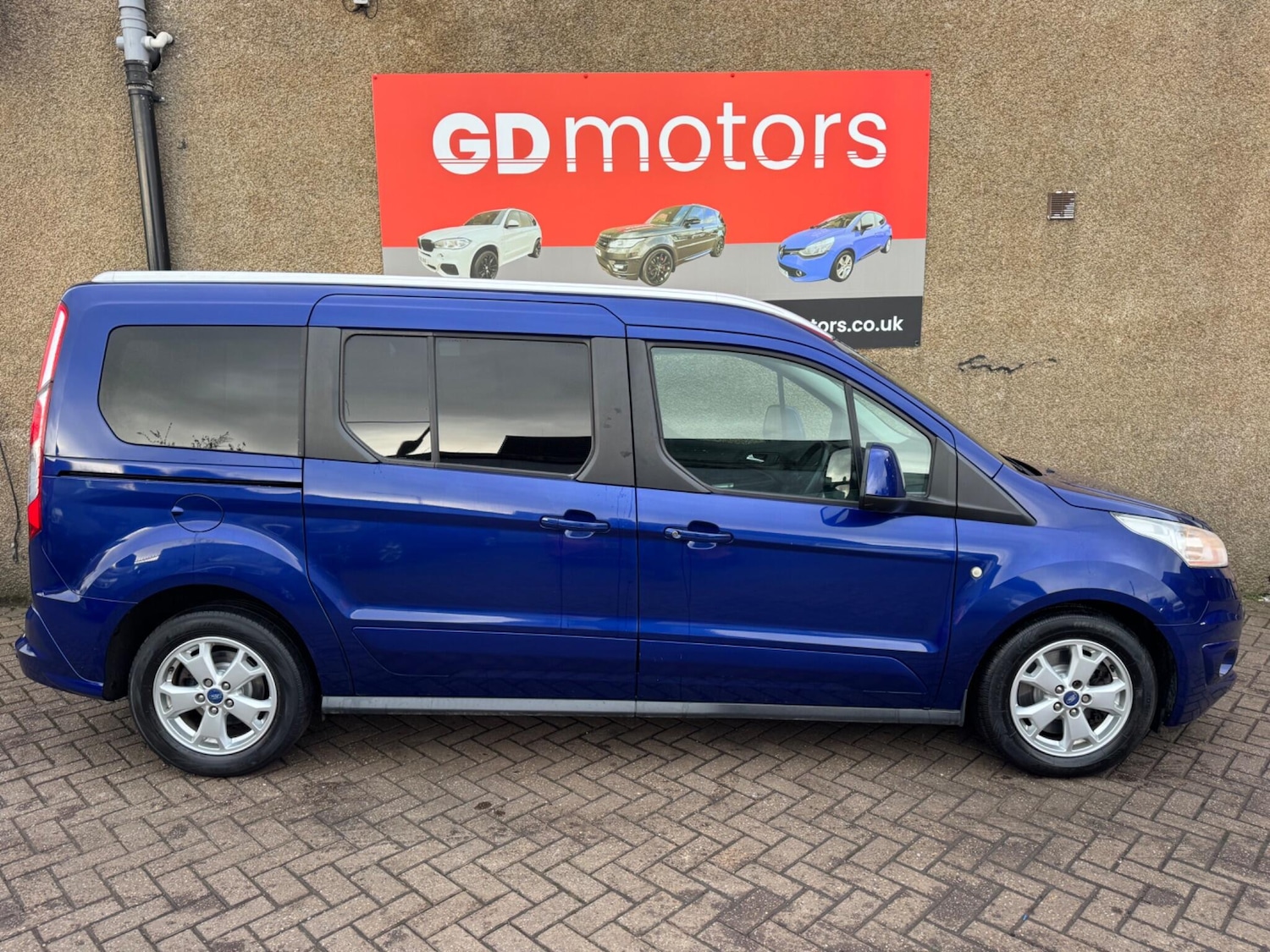 Used Ford Grand Tourneo Connect 2014 for sale - 77386981: Photo 7