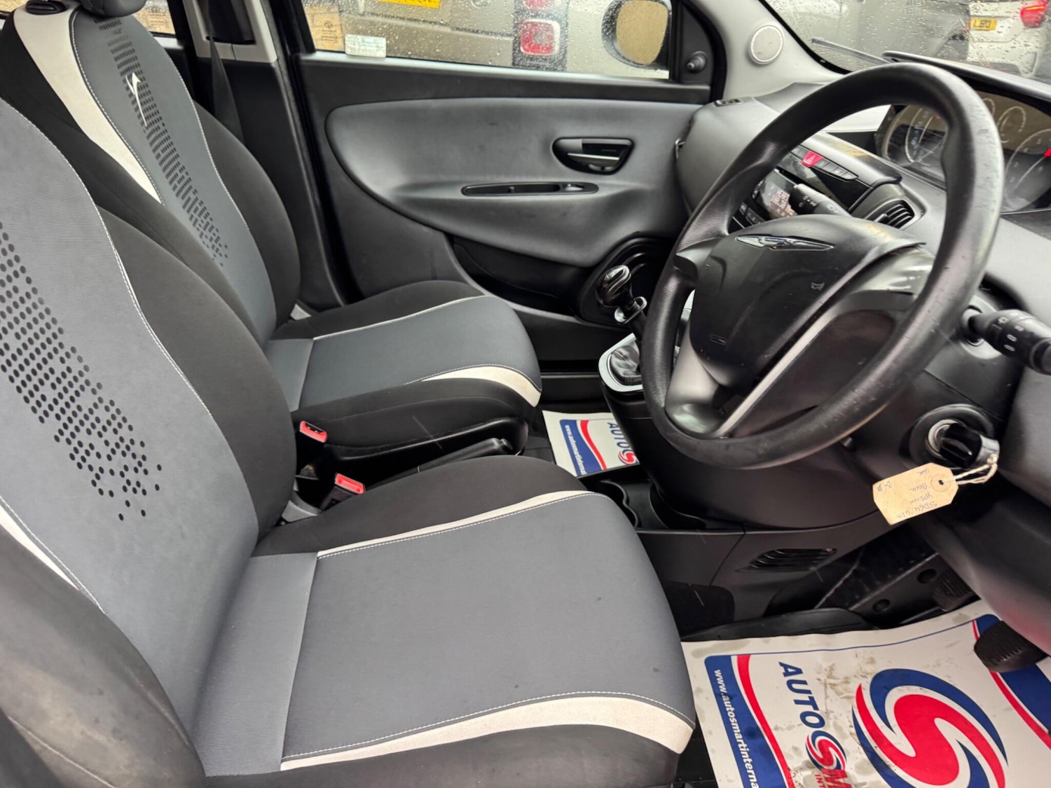 Used Chrysler Ypsilon 2014 for sale - 76472814: Photo 14