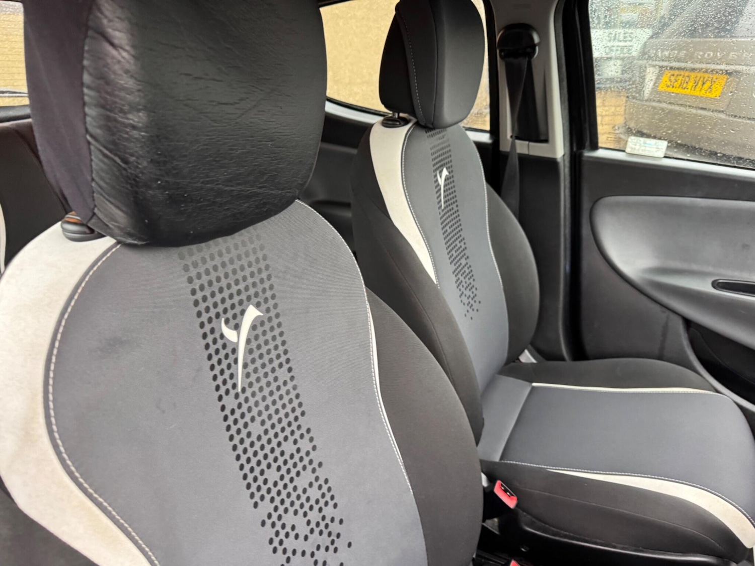 Used Chrysler Ypsilon 2014 for sale - 76472814: Photo 15