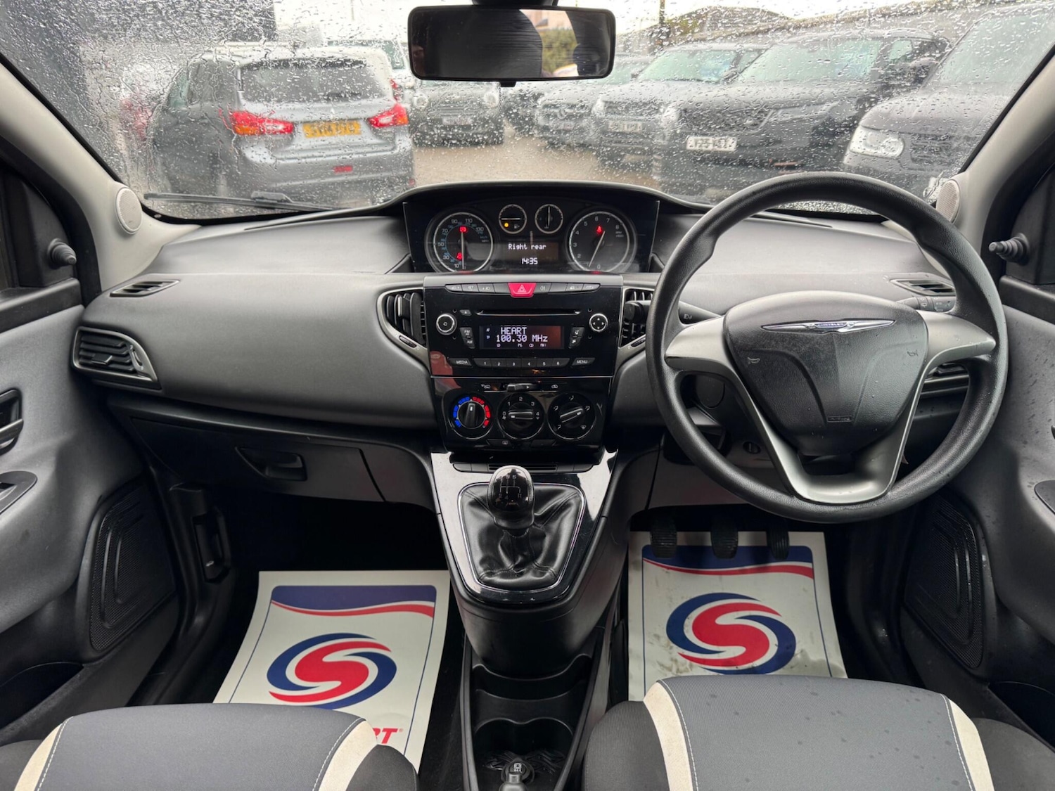 Used Chrysler Ypsilon 2014 for sale - 76472814: Photo 18