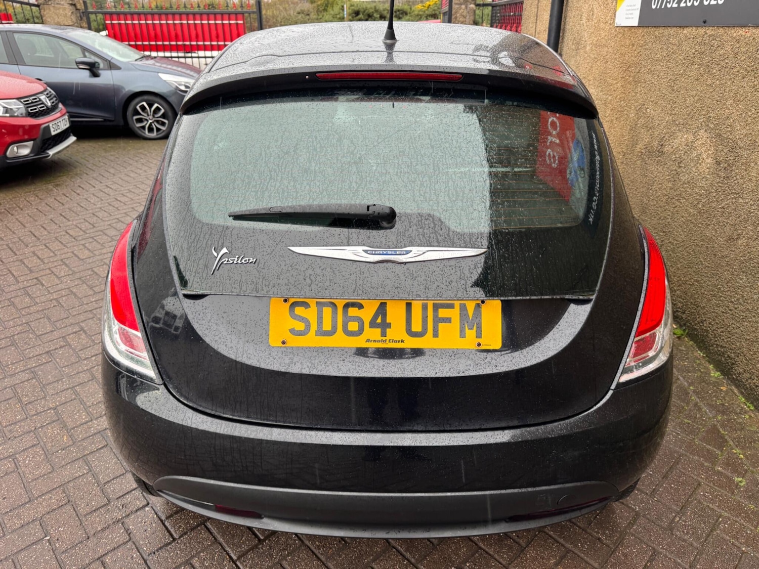 Used Chrysler Ypsilon 2014 for sale - 76472814: Photo 2