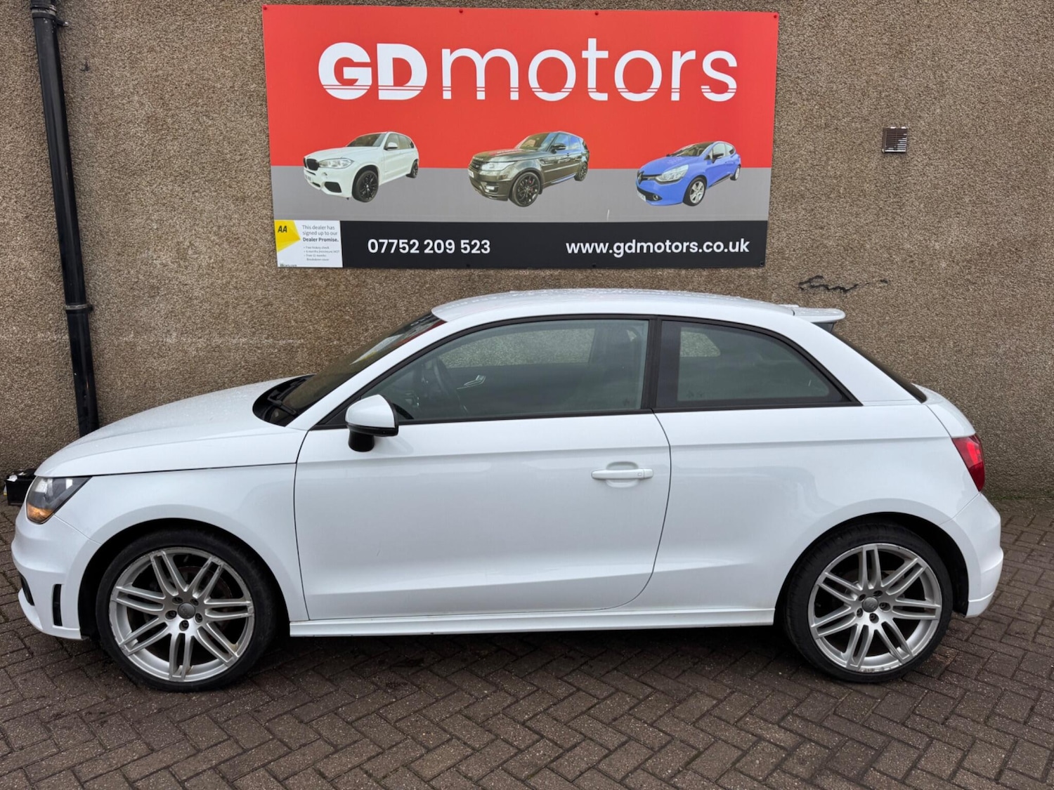 Used Audi A1 2013 for sale - 76936300: Photo 4