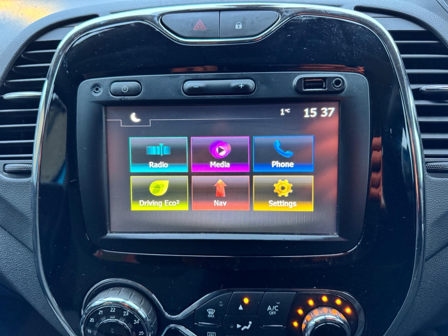 Used Renault Captur 2016 for sale - 77425177: Photo 19