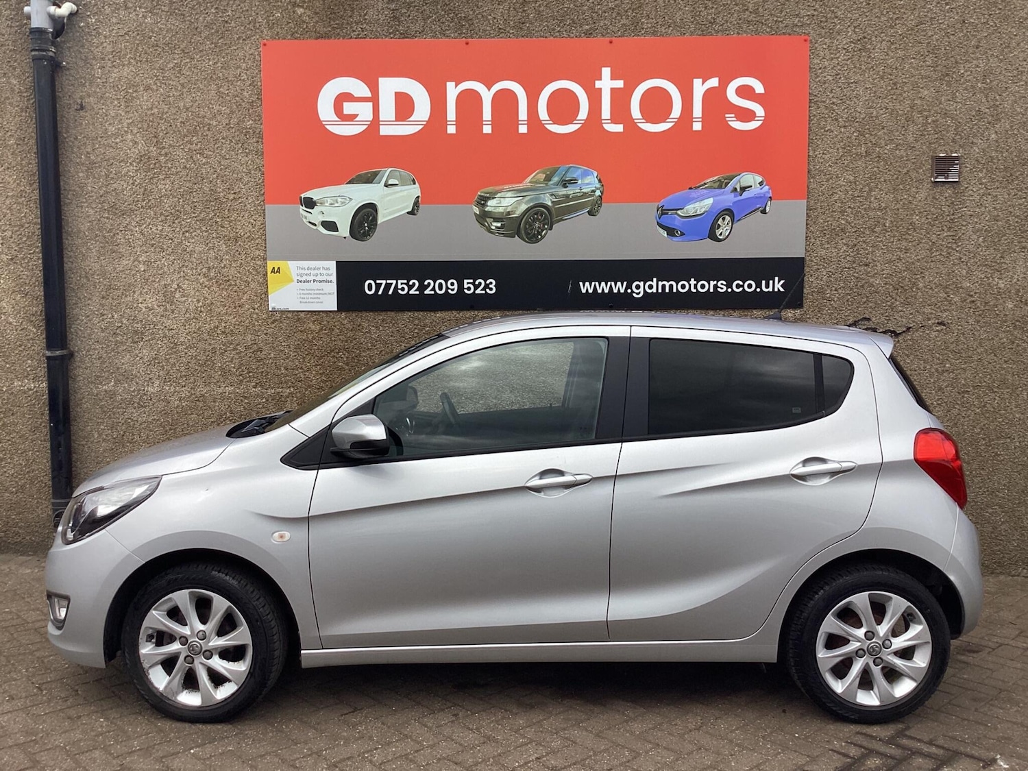 Used Vauxhall Viva 2016 for sale - 76993591: Photo 2
