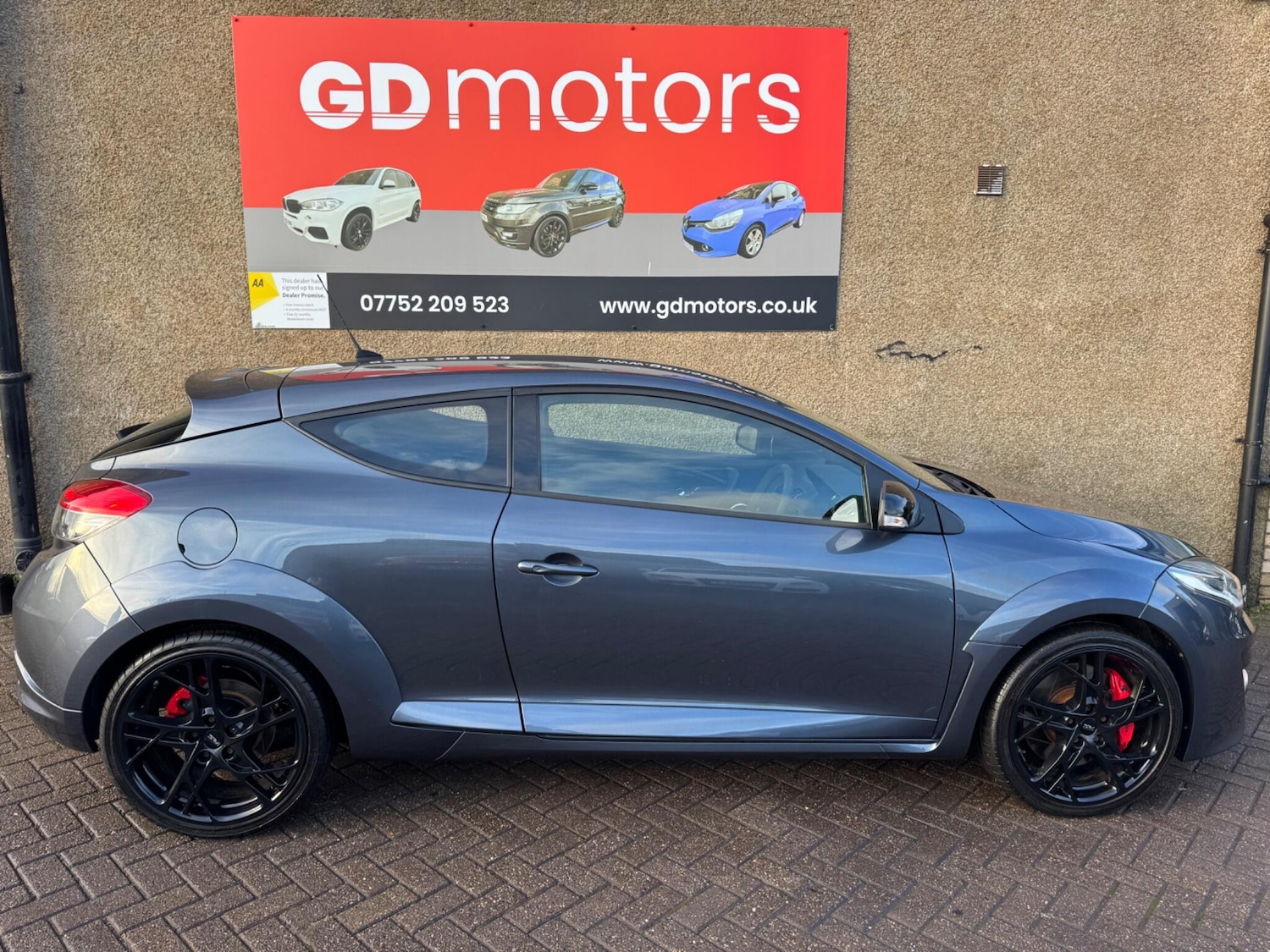 Used Renault Megane 2016 for sale - 76667103: Photo 2