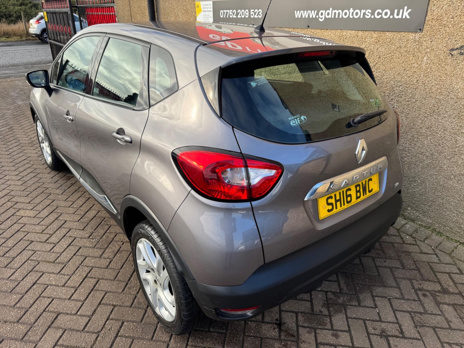 Used Renault Captur 2016 for sale - 76657701: Photo 8