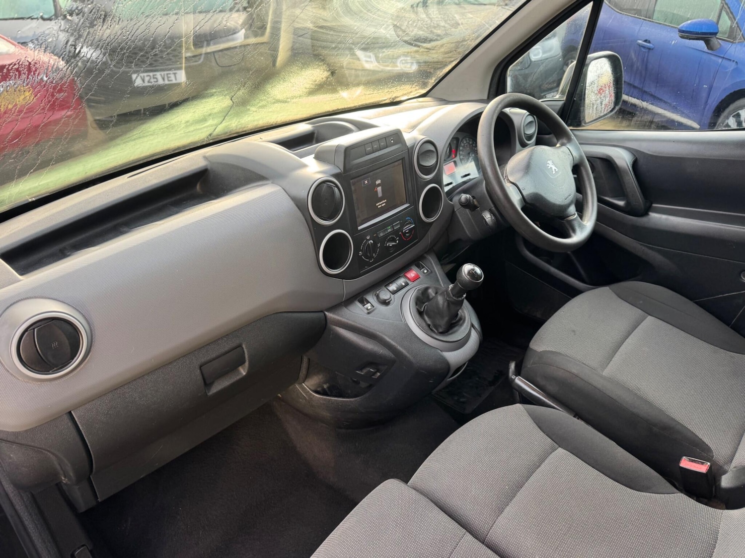 Used Peugeot Partner 2018 for sale - 76377650: Photo 18