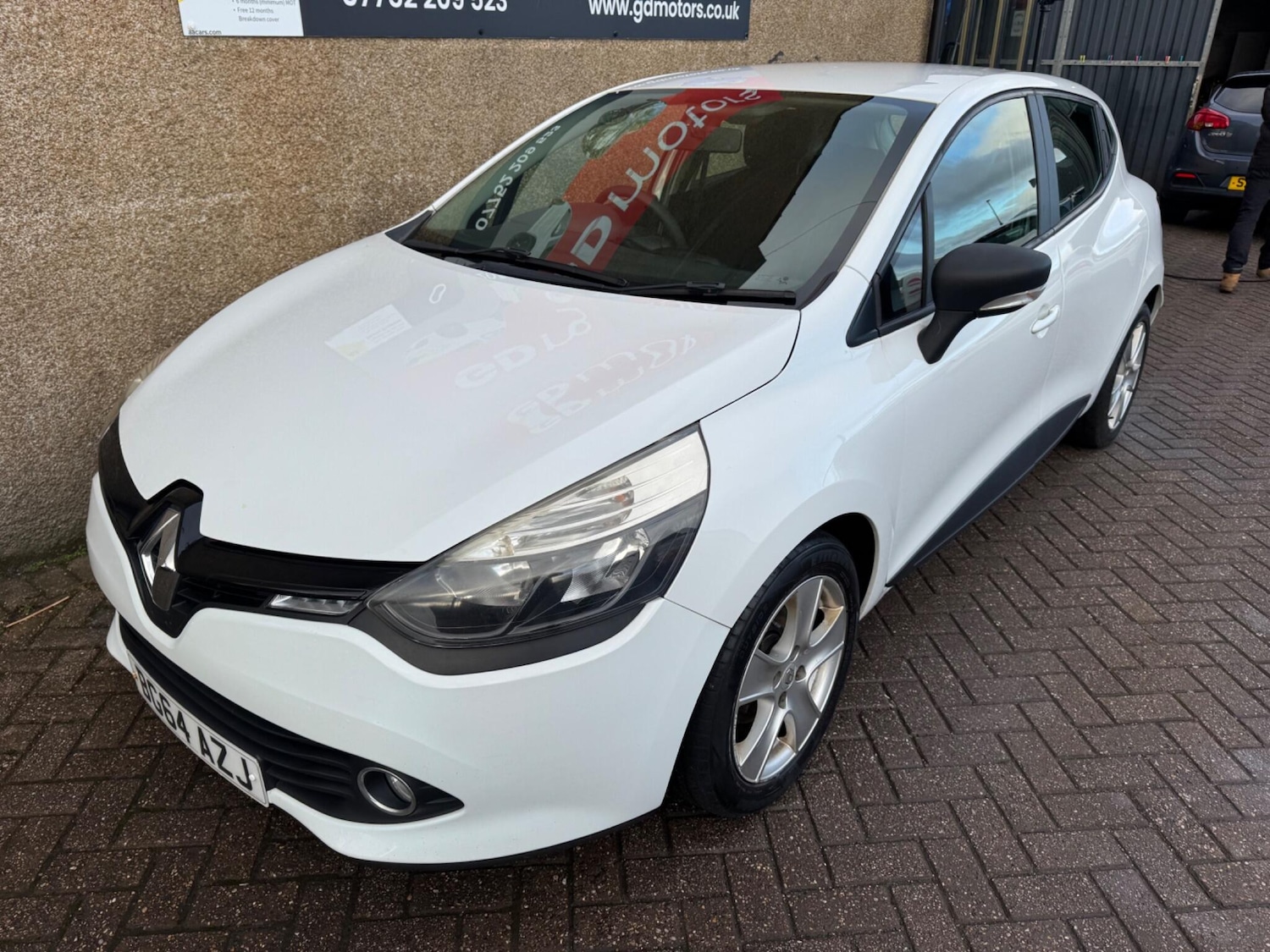Used Renault Clio 2014 for sale - 76667233: Photo 10