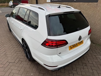 Used Volkswagen Golf 2019 for sale - 77939400: Photo