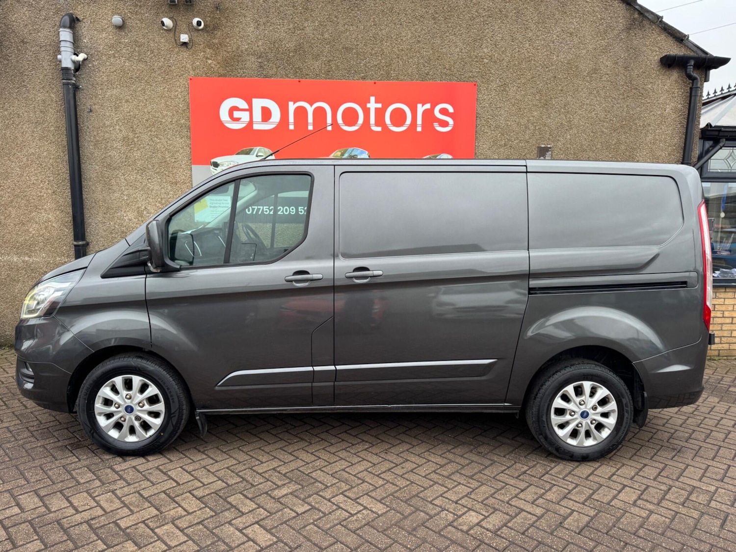 Used Ford Transit Custom 2021 for sale - 77331491: Photo 2
