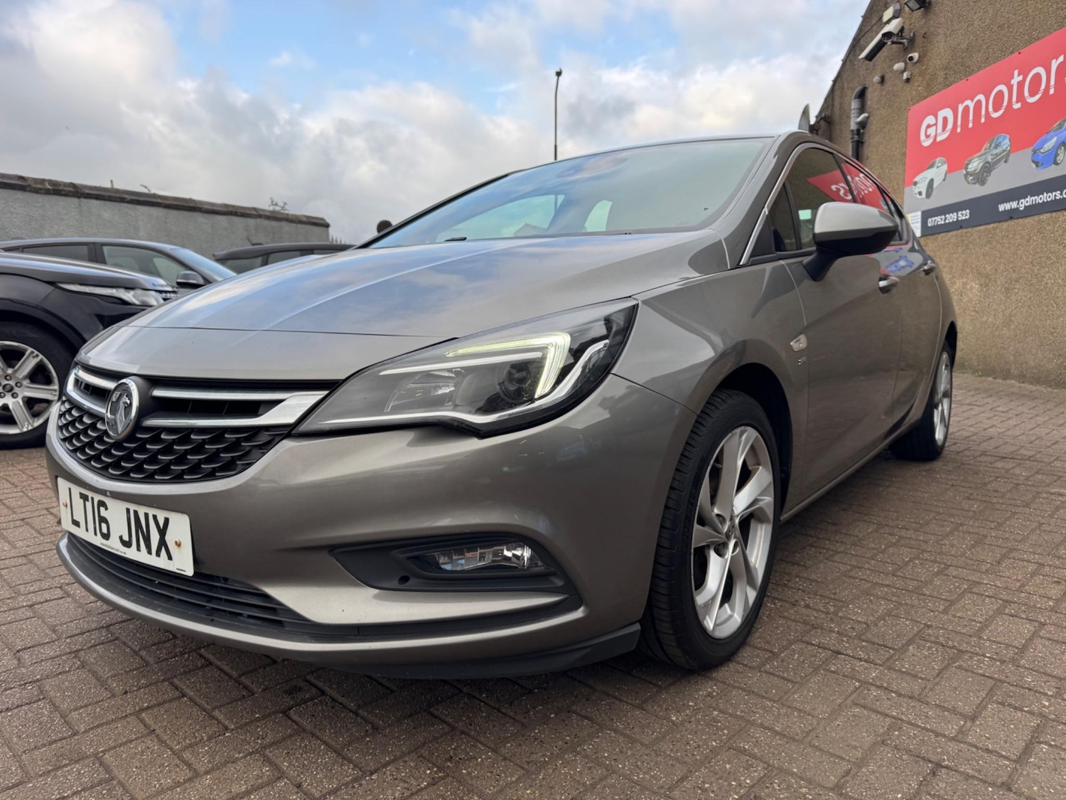 Used Vauxhall Astra 2016 for sale - 76370847: Photo 6