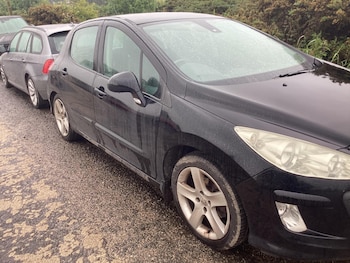 Used Peugeot 308 2010 for sale - 78947000: Photo
