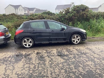 Used Peugeot 308 2010 for sale - 78947000: Photo