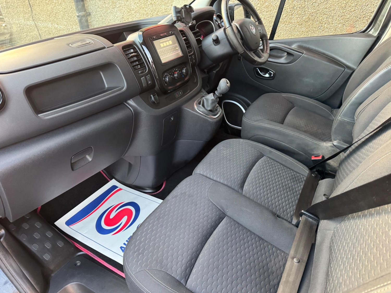 Used Vauxhall Vivaro 2018 for sale - 76996518: Photo 11