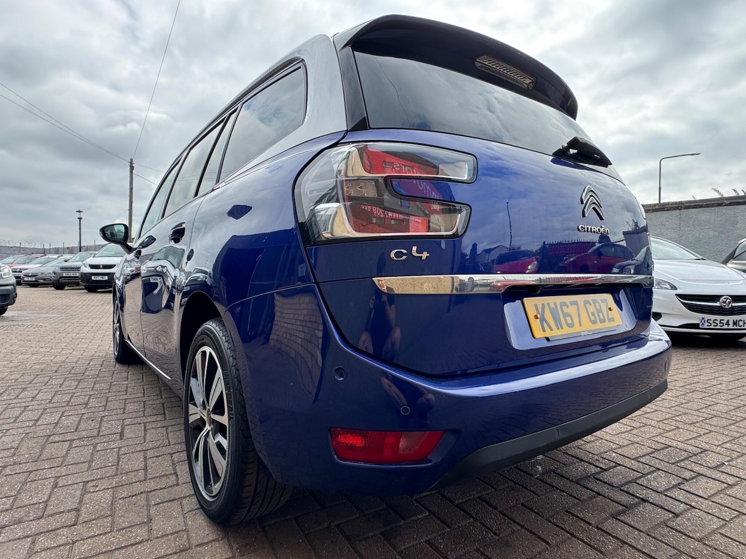 Vehicle 9
