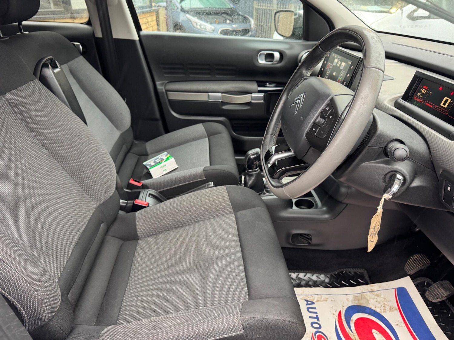 Used Vauxhall Vivaro 2018 for sale - 76592602: Photo 12