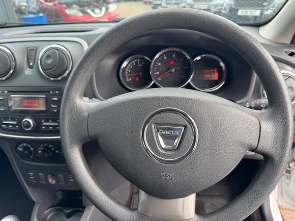 Used Dacia Sandero Stepway 2016 for sale - 76239016: Photo 14