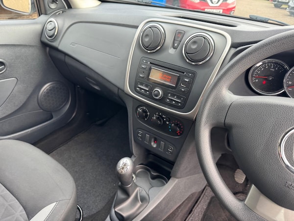 Used Dacia Sandero Stepway 2016 for sale - 76239016: Photo 15