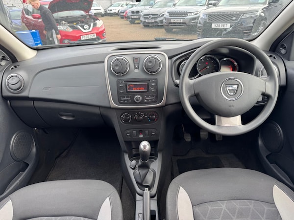 Used Dacia Sandero Stepway 2016 for sale - 76239016: Photo 17