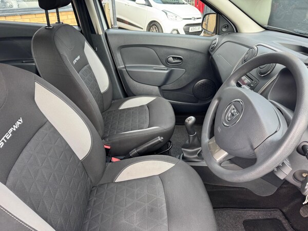 Used Dacia Sandero Stepway 2016 for sale - 76239016: Photo 19