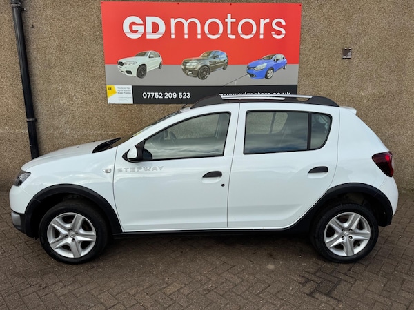 Used Dacia Sandero Stepway 2016 for sale - 76239016: Photo 3