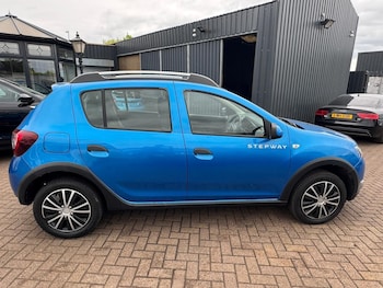 Used Dacia Sandero Stepway 2014 for sale - 78830564: Photo