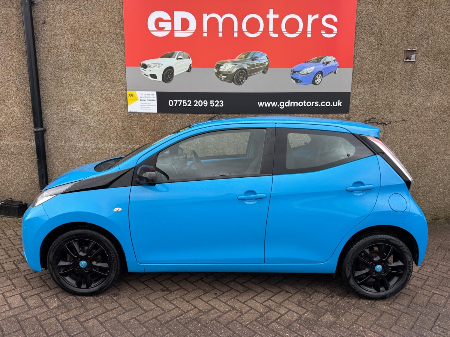 Used Toyota AYGO 2016 for sale - 77455368: Photo 2