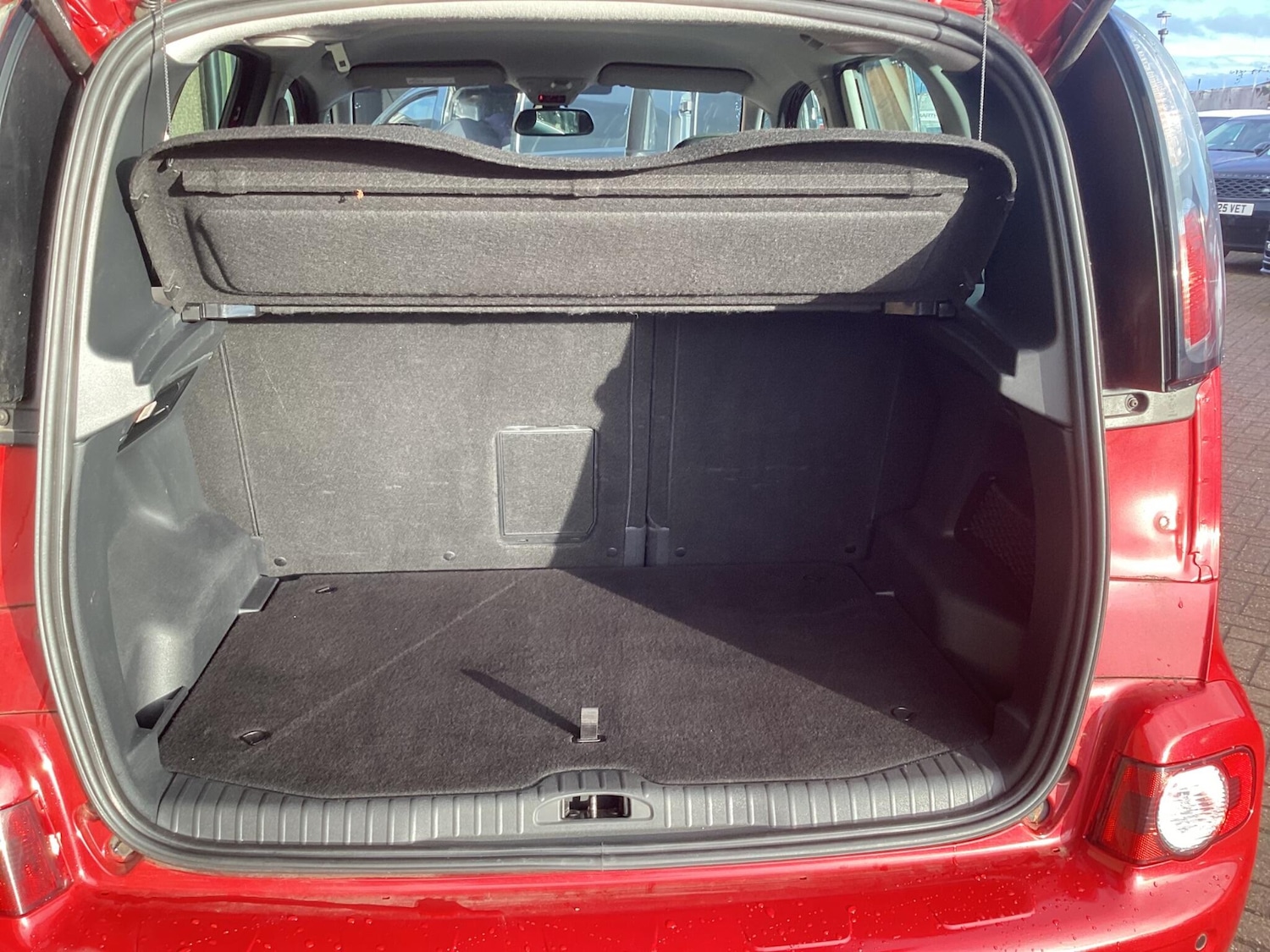 Used Citroen C3 Picasso 2015 for sale - 76832798: Photo 11