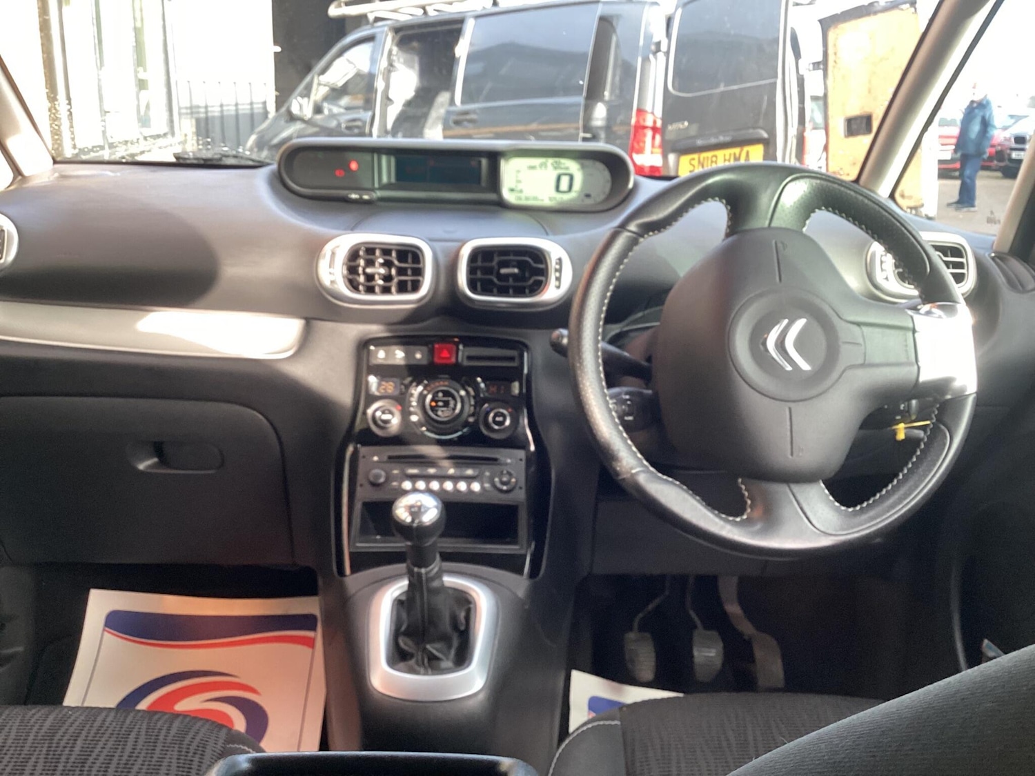 Used Citroen C3 Picasso 2015 for sale - 76832798: Photo 15