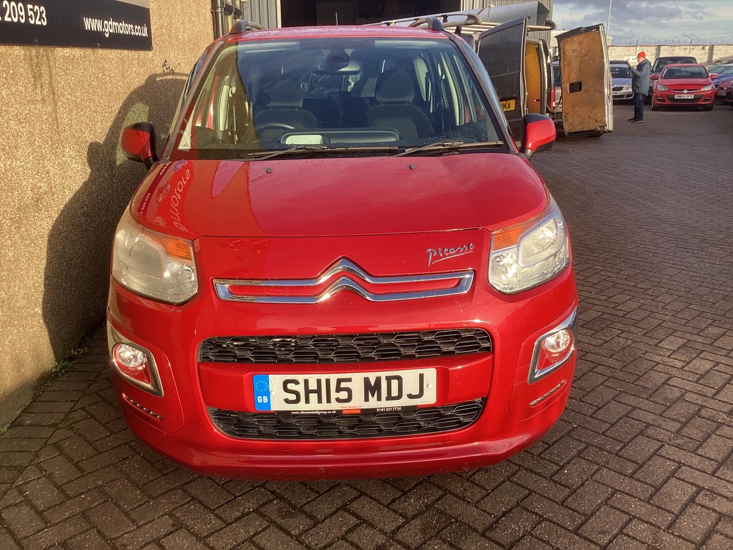 Used Citroen C3 Picasso 2015 for sale - 76832798: Photo 3