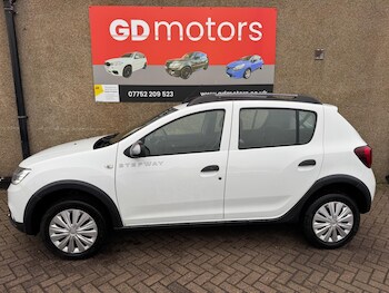 Used Dacia Sandero Stepway 2017 for sale - 77057206: Photo
