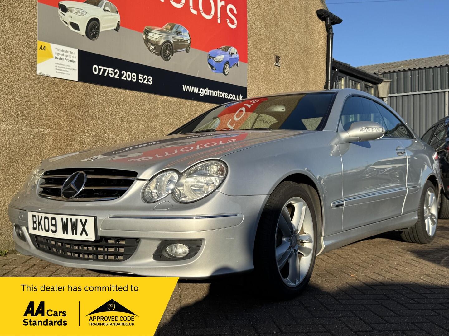 Used Mercedes-Benz CLK 2009 for sale - 76607520: Photo 1