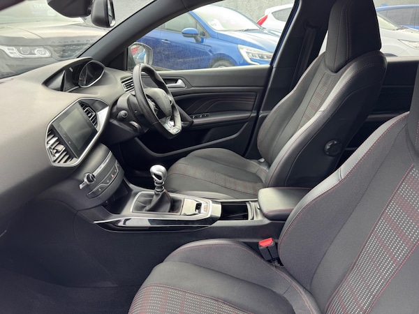 Used Peugeot 308 2018 for sale - 76247030: Photo 10