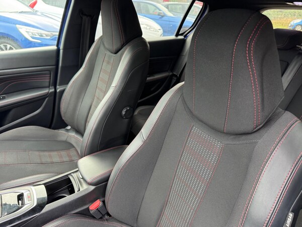 Used Peugeot 308 2018 for sale - 76247030: Photo 11