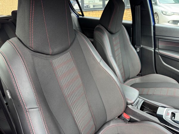 Used Peugeot 308 2018 for sale - 76247030: Photo 18