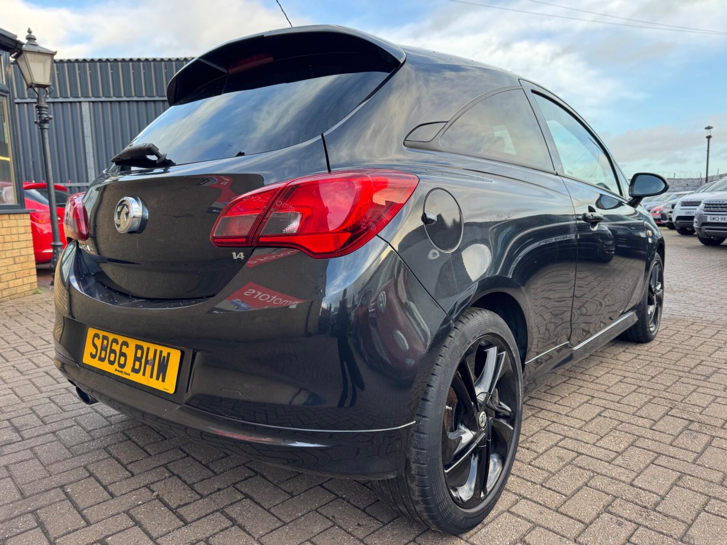 Used Vauxhall Corsa 2016 for sale - 76742607: Photo 6