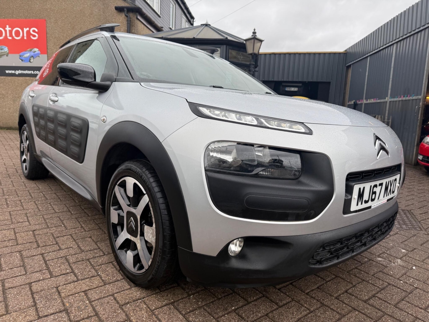 Used Citroen C4 Cactus 2017 for sale - 76166511: Photo 3